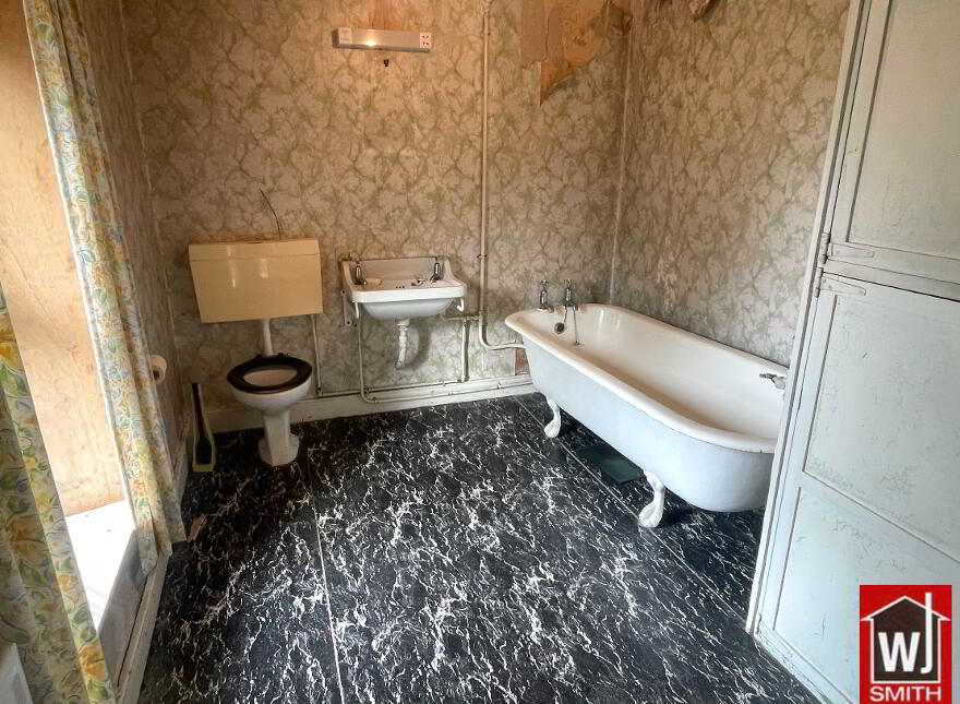 37 Upper Strabane Road, Castlederg, BT81 7BE