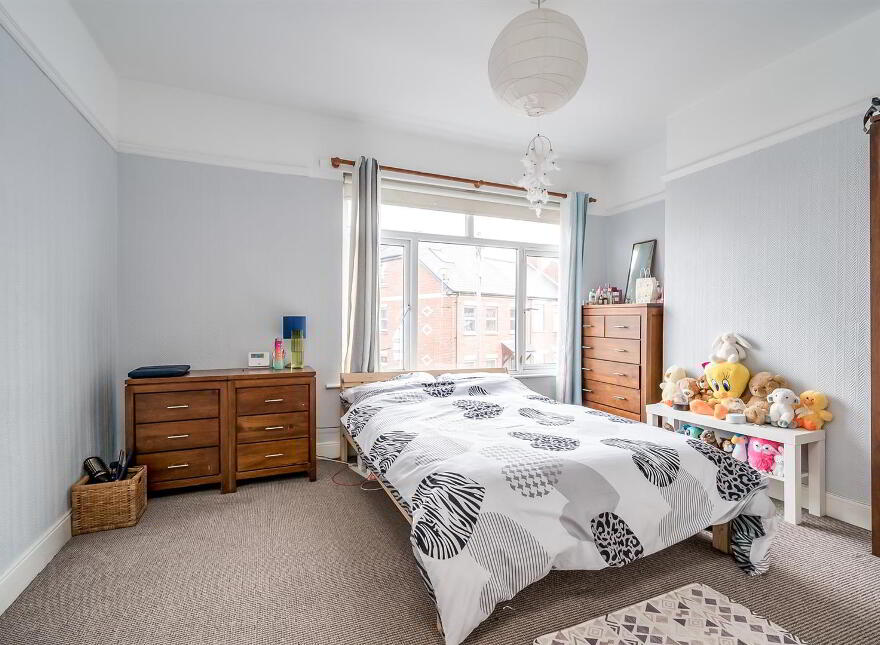 15 Rosebery Road, Belfast, BT6 8JA