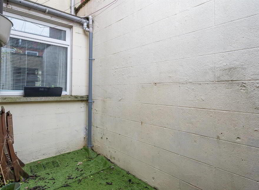 15 Rosebery Road, Belfast, BT6 8JA