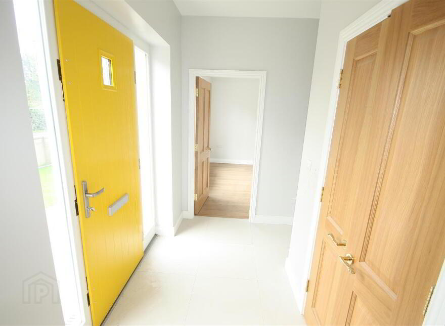 33 Lisburn Road, Ballynahinch, BT24 8TH