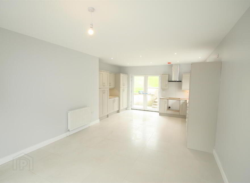 33 Lisburn Road, Ballynahinch, BT24 8TH