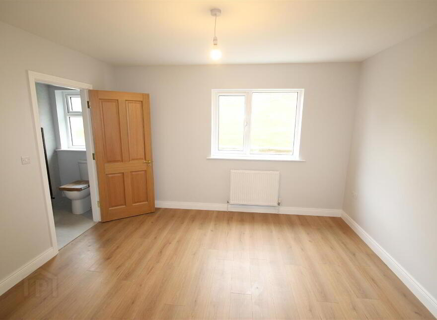 33 Lisburn Road, Ballynahinch, BT24 8TH