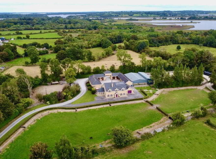 Creaghduff Stables, Coosan, Athlone, N37K3E3 photo
