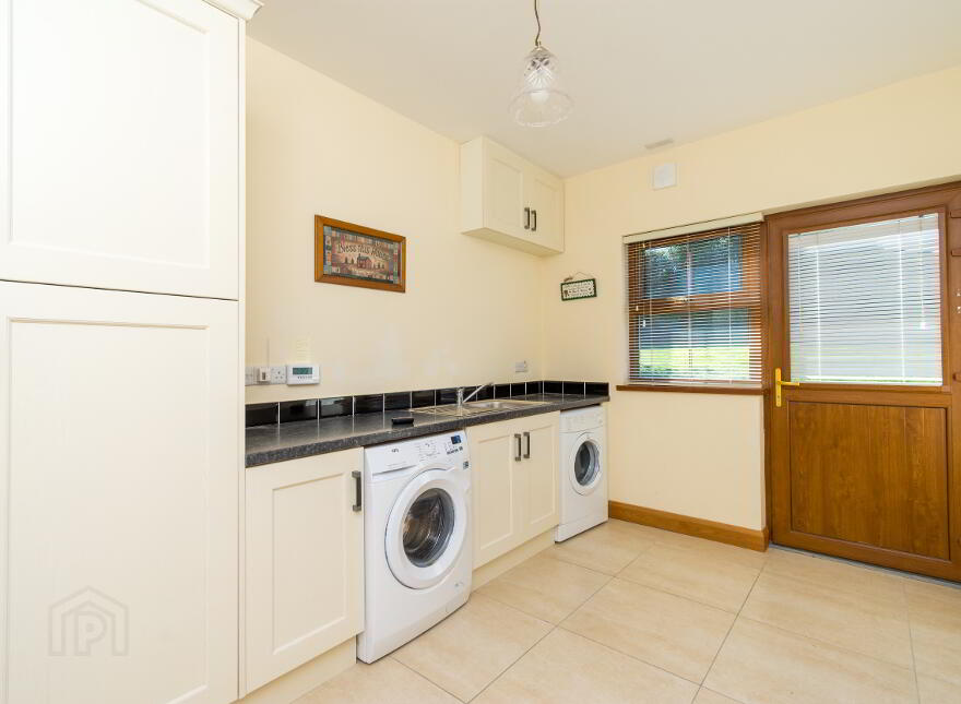 Available To Rent, 69a Lisburn Road, Glenavy, BT29 4NX