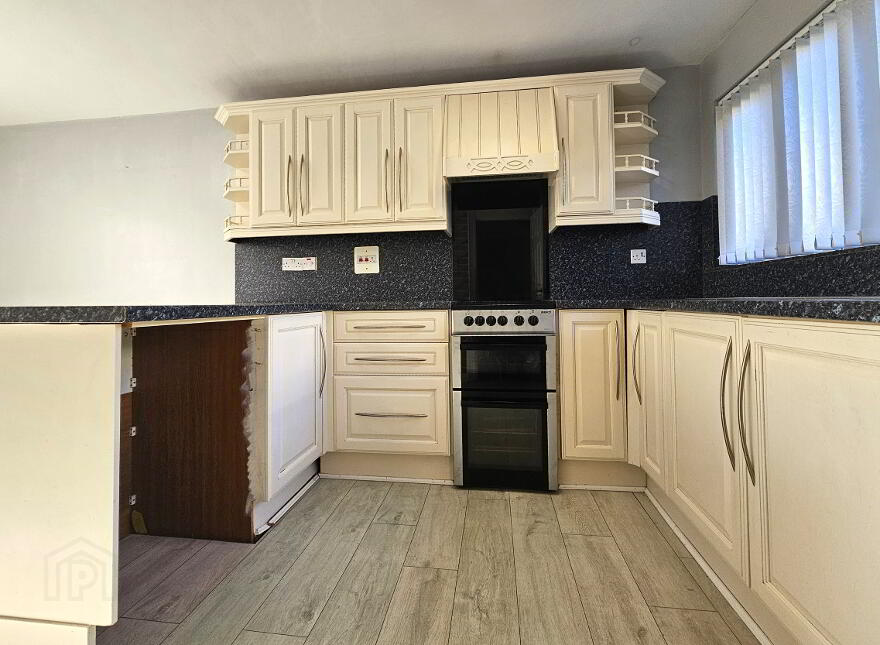 49 Caulside Park, Antrim, BT41 2DR