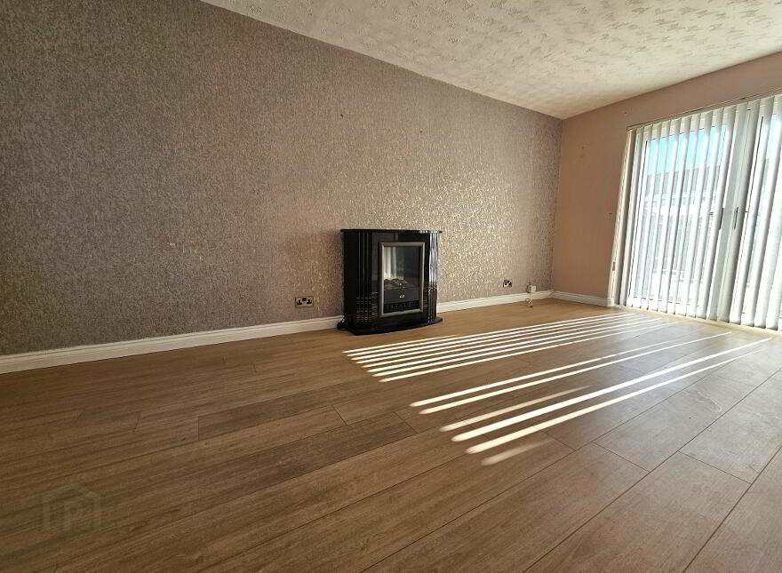 49 Caulside Park, Antrim, BT41 2DR