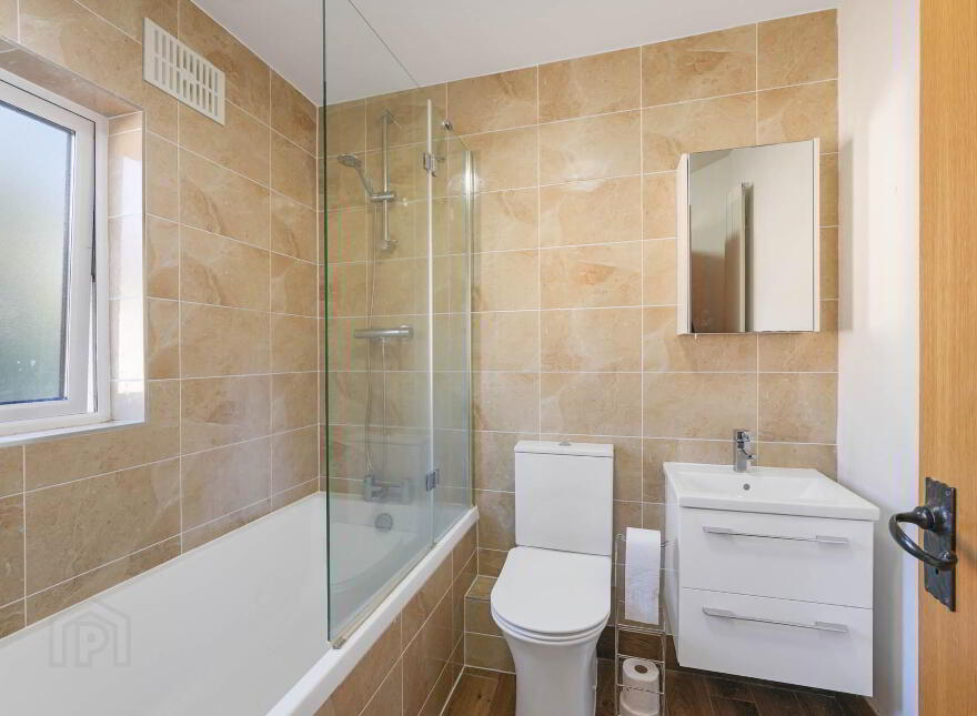 77 Brackinrainey Manor, Longwood, A83FD77