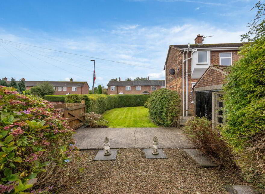 21 Cloghan Crescent, Belfast, BT5 7HG