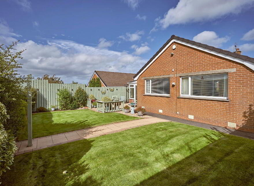 10 Cranley Hill, Bangor, BT19 7ST