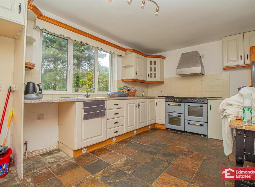 10 Dungonnell Road, Cargan, Ballymena, BT43 7LJ