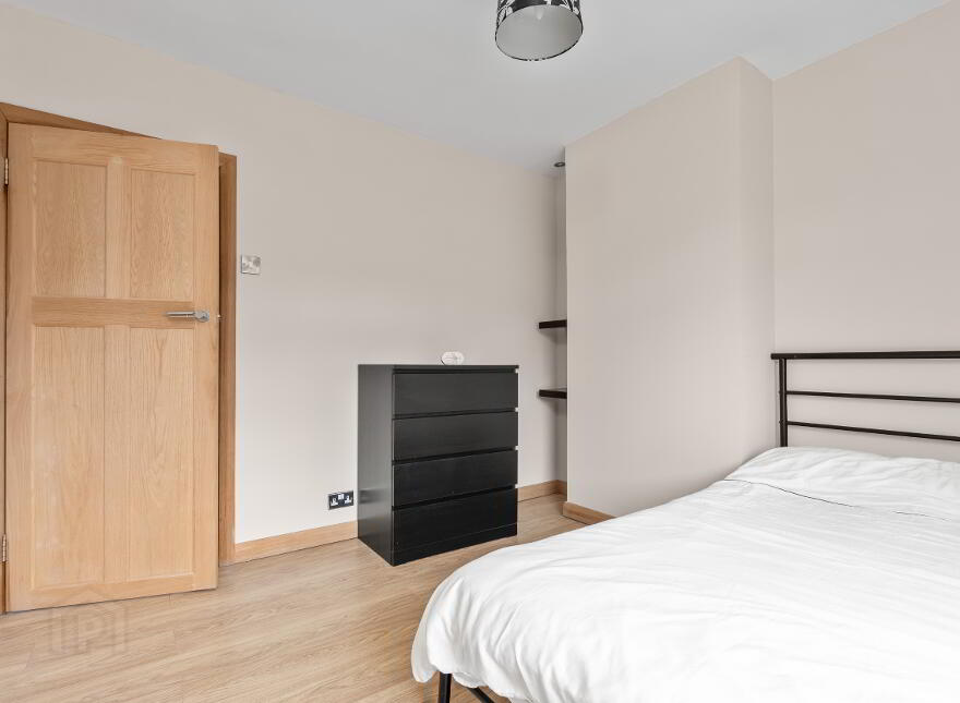 11 Bloomfield Parade, Belfast, BT5 5AS