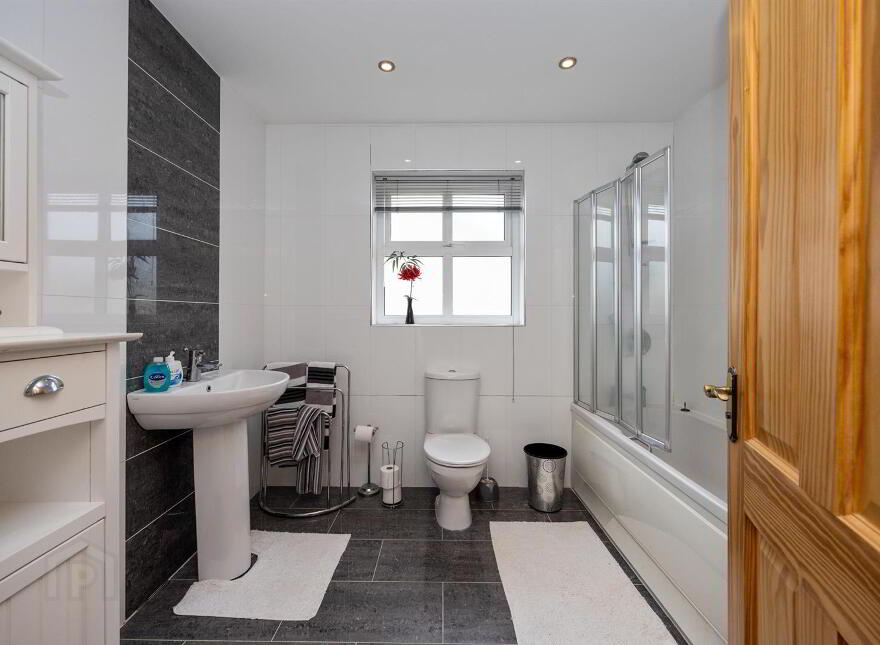 4 Actons Crescent, Downpatrick, BT30 7BY