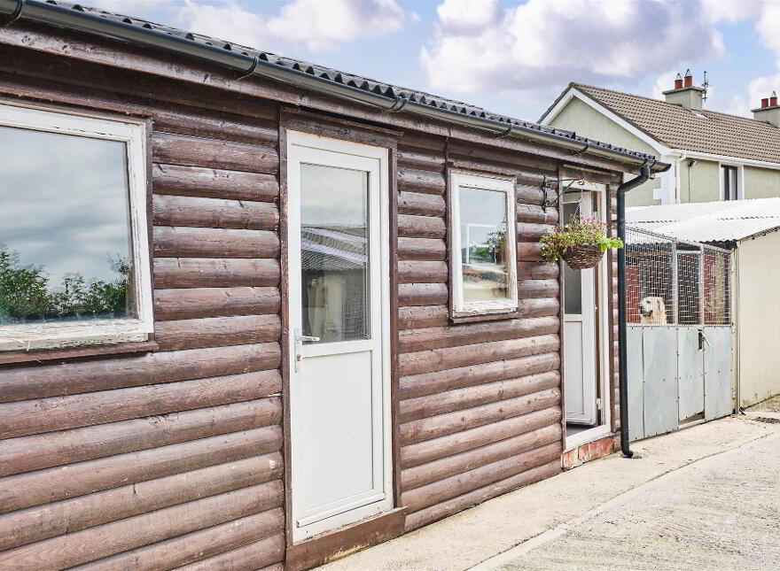 Bushbane Kennels, Cattery & Grooming, 28 Whitepark Road, Ballycastle, BT54 6LJ