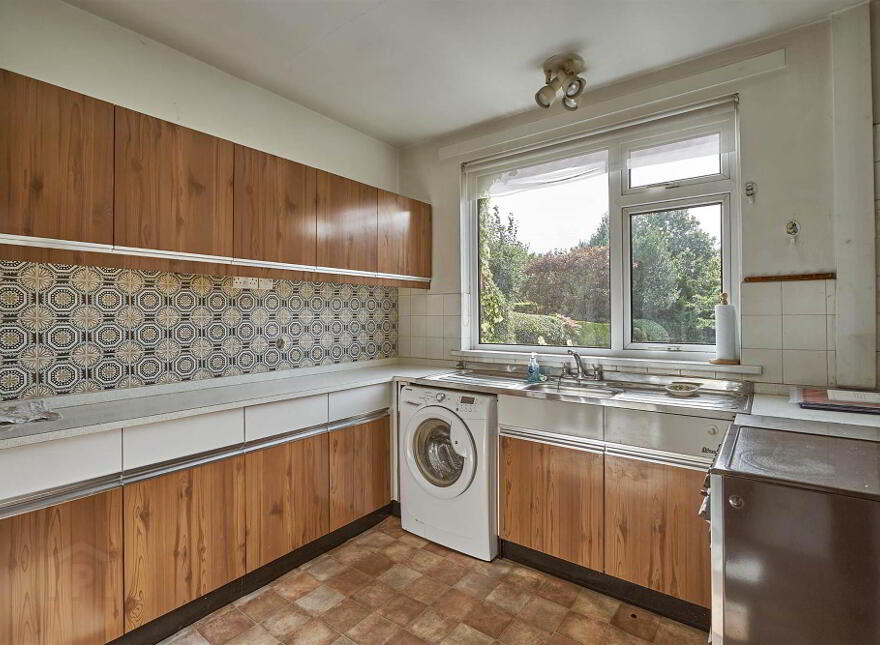 41 Barnetts Road, Belfast, BT5 7BB