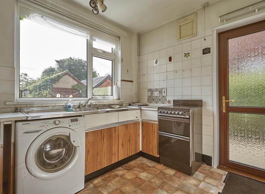 41 Barnetts Road, Belfast, BT5 7BB
