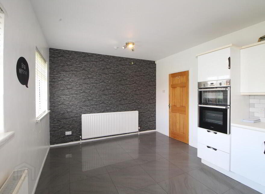 16 Woodford Park, Newtownabbey, BT36 6TJ