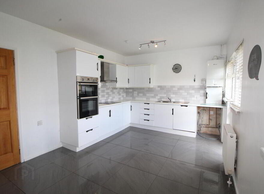 16 Woodford Park, Newtownabbey, BT36 6TJ