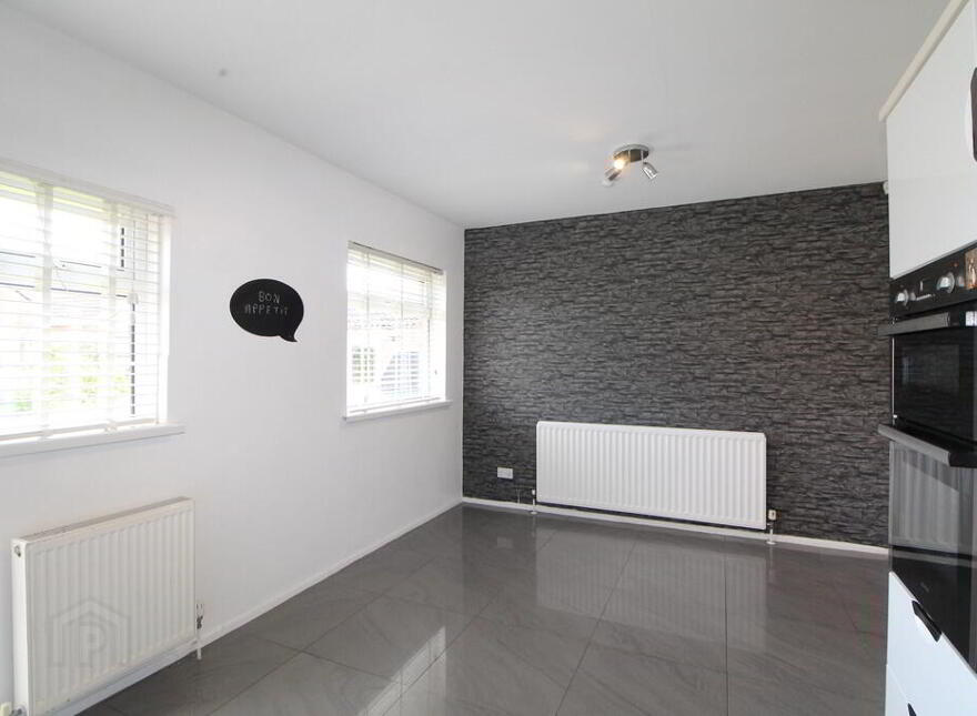 16 Woodford Park, Newtownabbey, BT36 6TJ