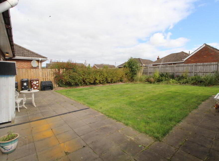 16 Woodford Park, Newtownabbey, BT36 6TJ