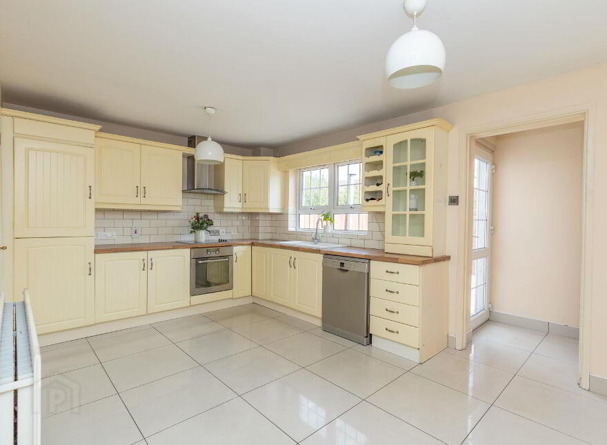 24 Orchard Hill, Warrenpoint, Newry, BT34 3BF