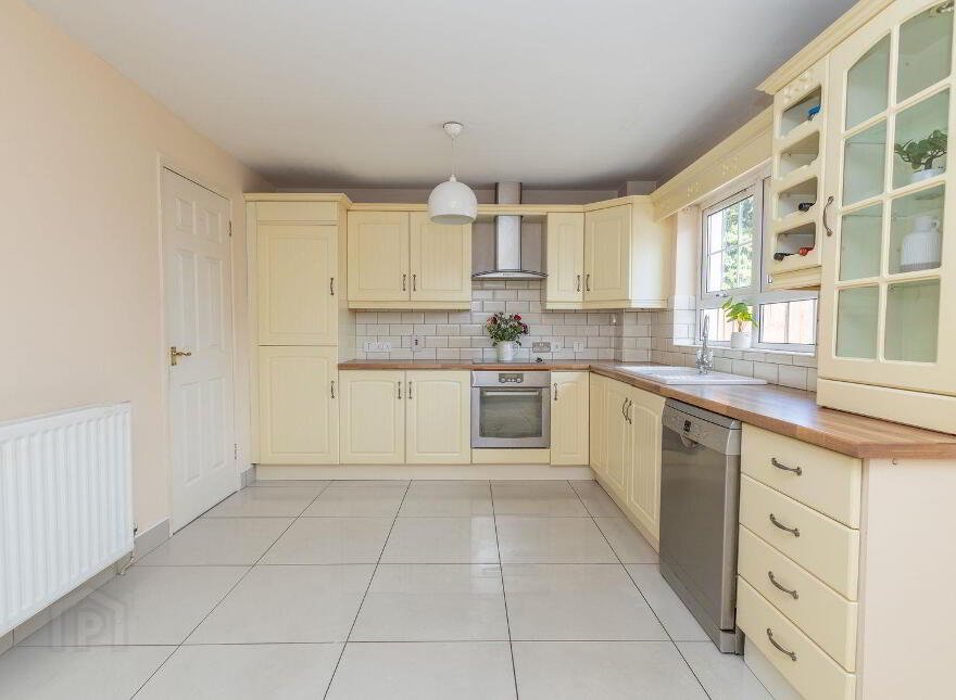 24 Orchard Hill, Warrenpoint, Newry, BT34 3BF