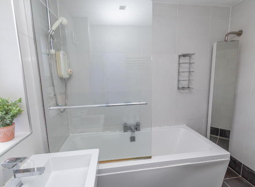 24 Orchard Hill, Warrenpoint, Newry, BT34 3BF