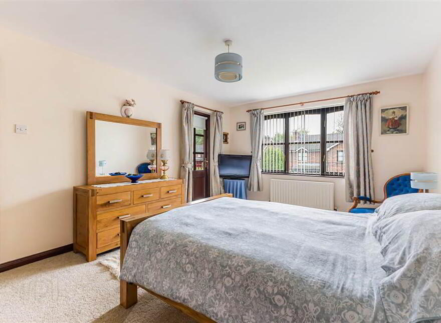 15 Edenvale Meadows, Dunmurry, Belfast, BT17 0EG