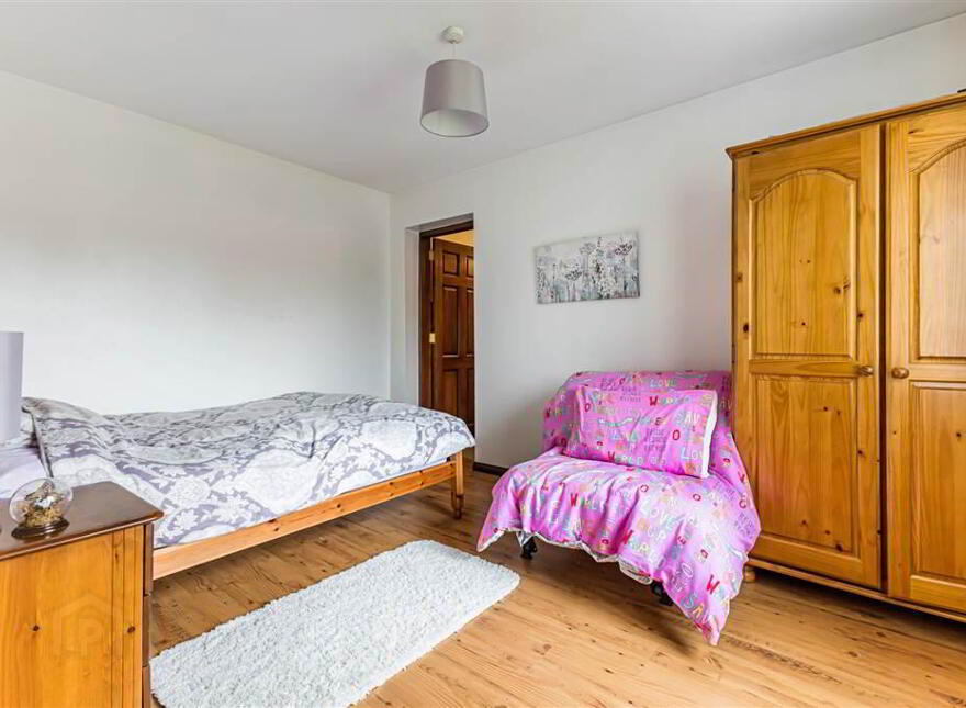 15 Edenvale Meadows, Dunmurry, Belfast, BT17 0EG