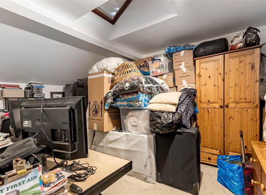 15 Edenvale Meadows, Dunmurry, Belfast, BT17 0EG