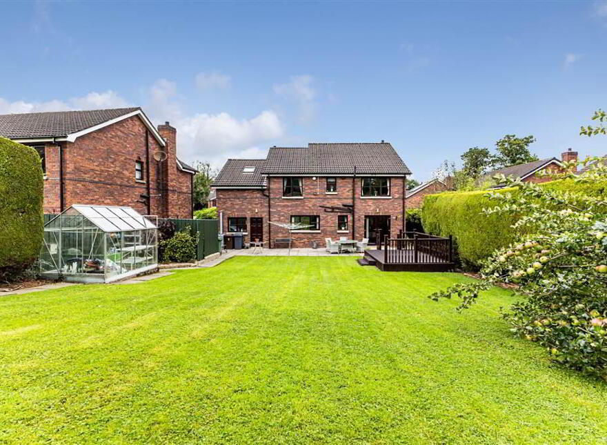 15 Edenvale Meadows, Dunmurry, Belfast, BT17 0EG