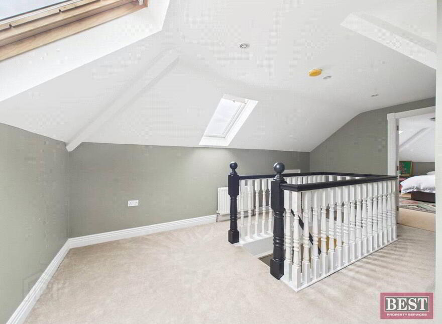 54 Hollywood Grove, Newry, BT34 1BN