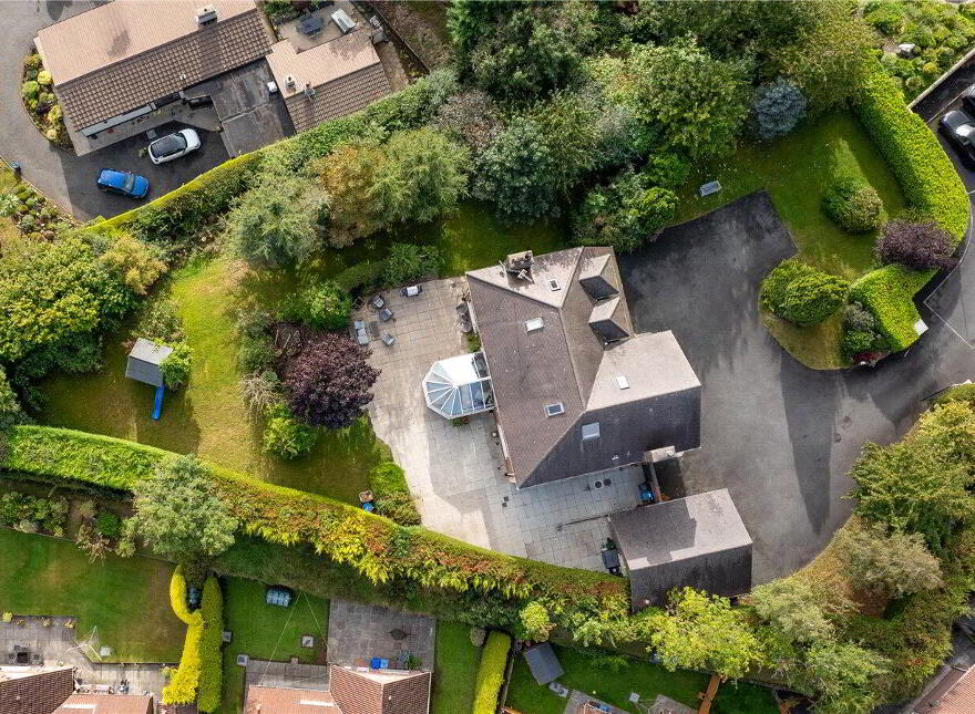 54 Hollywood Grove, Newry, BT34 1BN