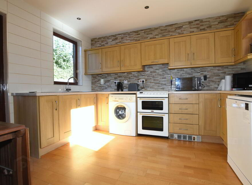 1 Harwich Mews, Hillsborough, BT26 6RH