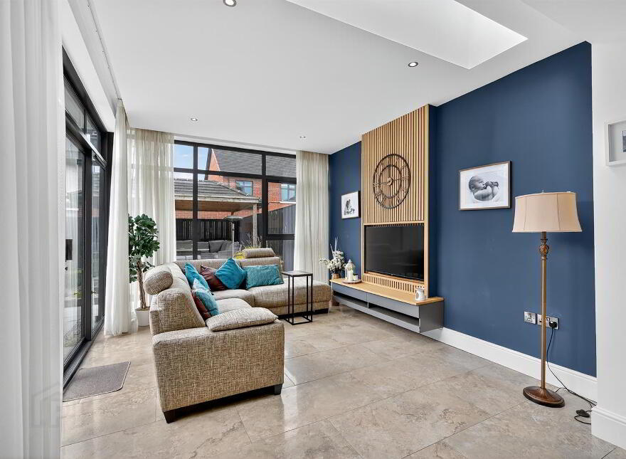 25i Harberton Park, Belfast, BT9 6TW