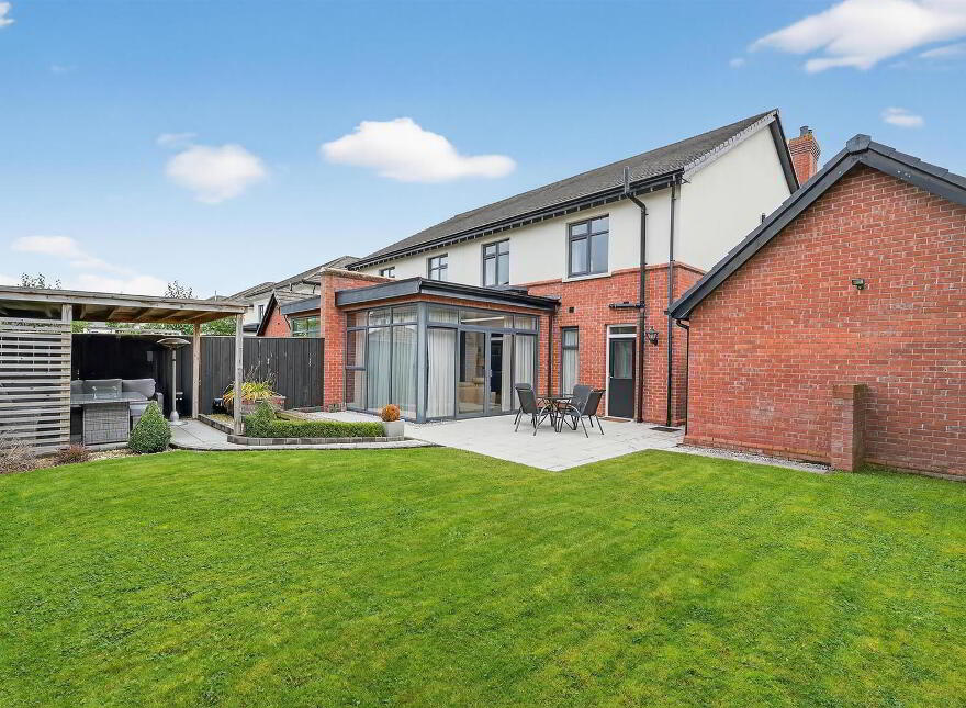 25i Harberton Park, Belfast, BT9 6TW