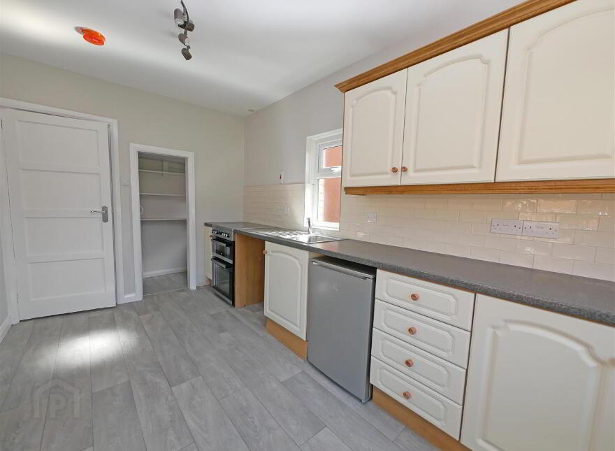 3 Mount Merrion Gardens, Belfast, BT6 0FW