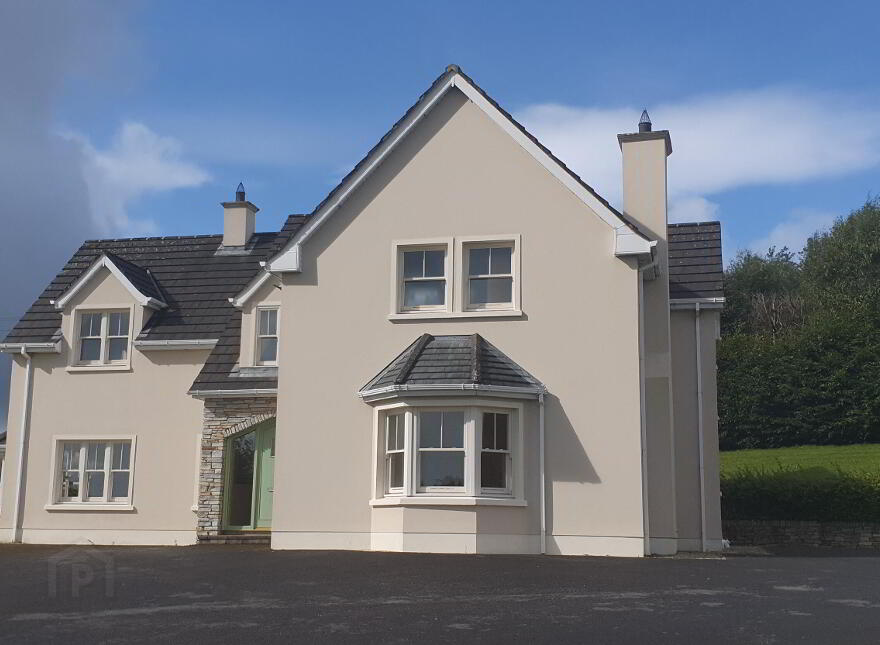 2 Woodvale Court, Letterkenny, F92DA2N