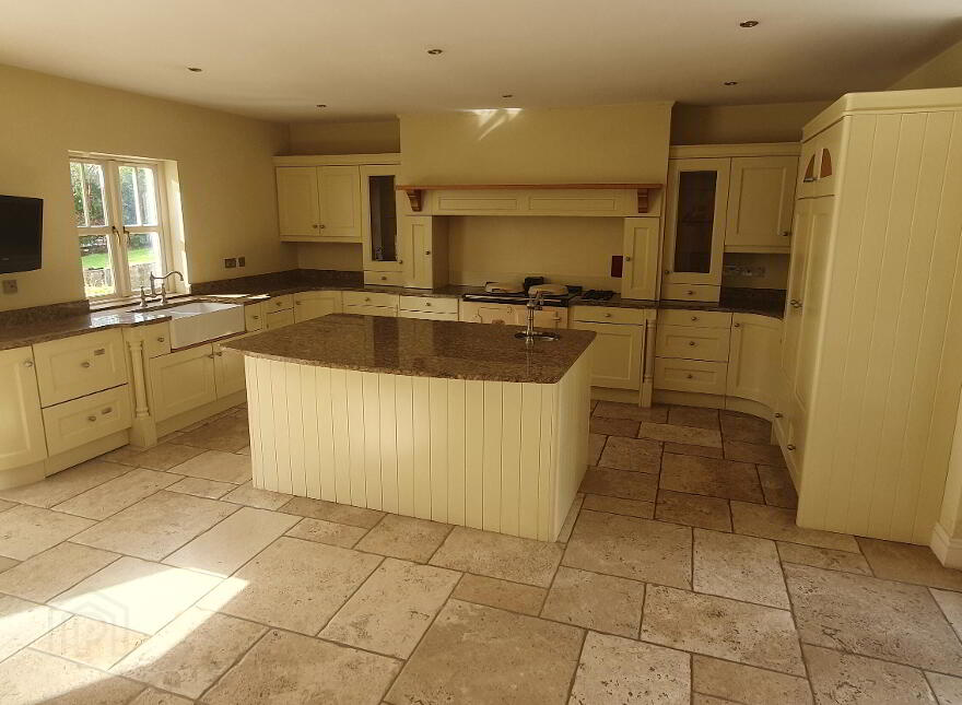 2 Woodvale Court, Letterkenny, F92DA2N
