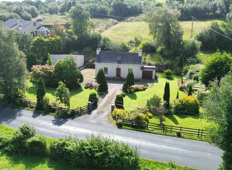 The Heeneys;, Donegal Town, F94XYK6