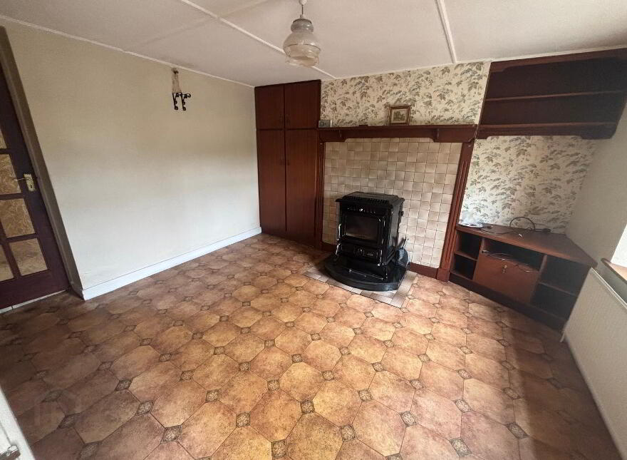 The Heeneys;, Donegal Town, F94XYK6