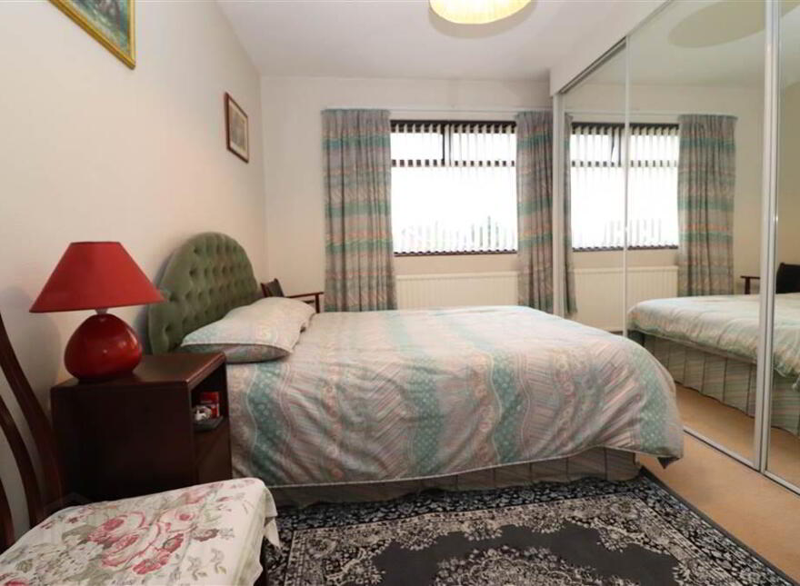 102 Hillhall Road, Lisburn, BT27 5BT