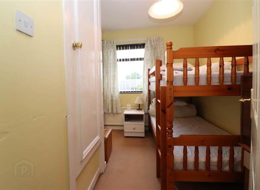 102 Hillhall Road, Lisburn, BT27 5BT