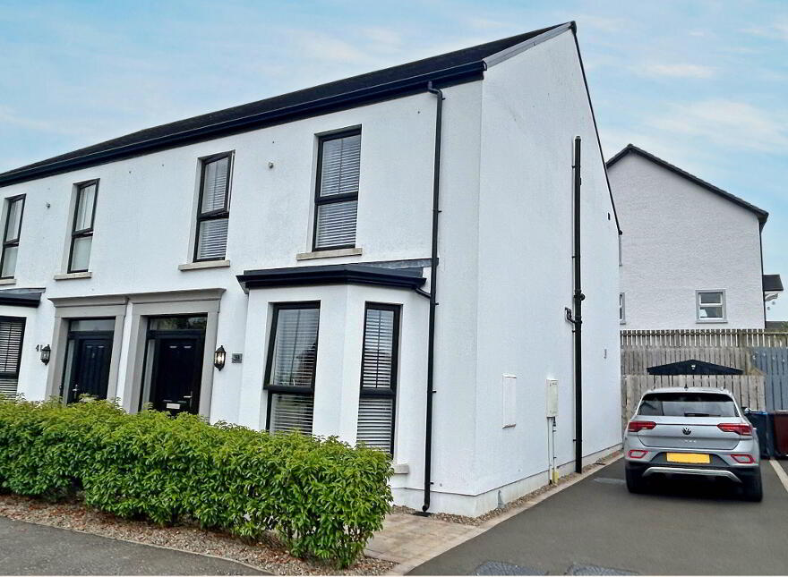 39 Wattstown Green, Coleraine, BT52 1FL photo