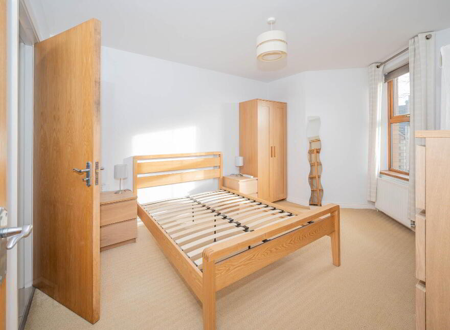 Apt 3, 699 Antrim Road, Belfast, BT15 4EH