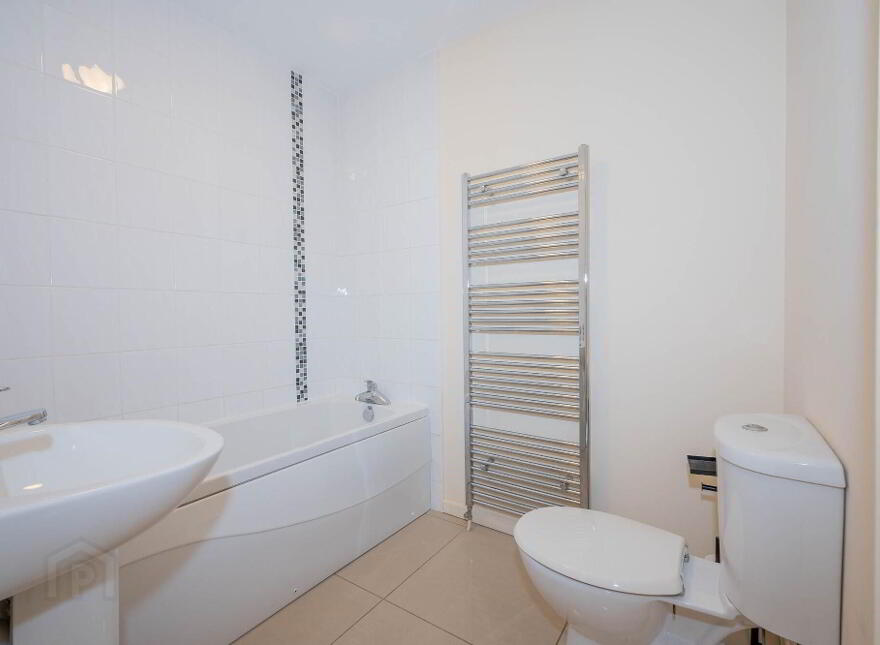 Apt 3, 699 Antrim Road, Belfast, BT15 4EH