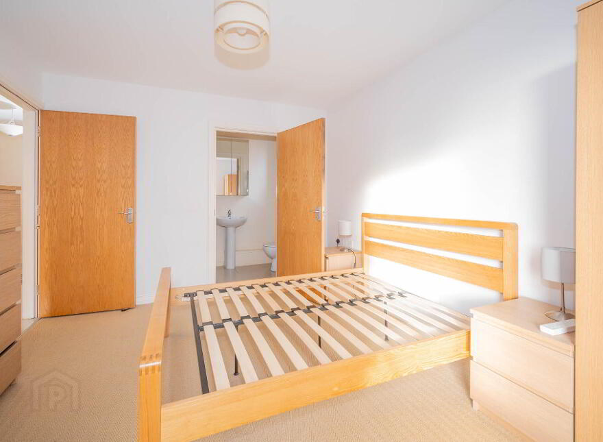Apt 3, 699 Antrim Road, Belfast, BT15 4EH