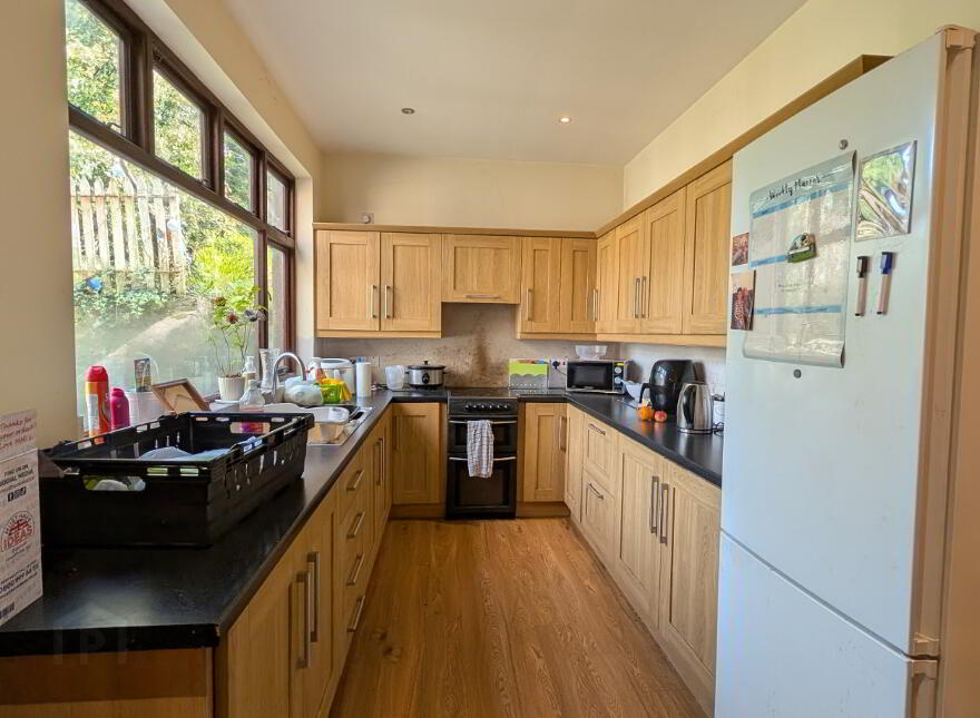 6-8 Main Street, Castlewellan, BT31 9DG