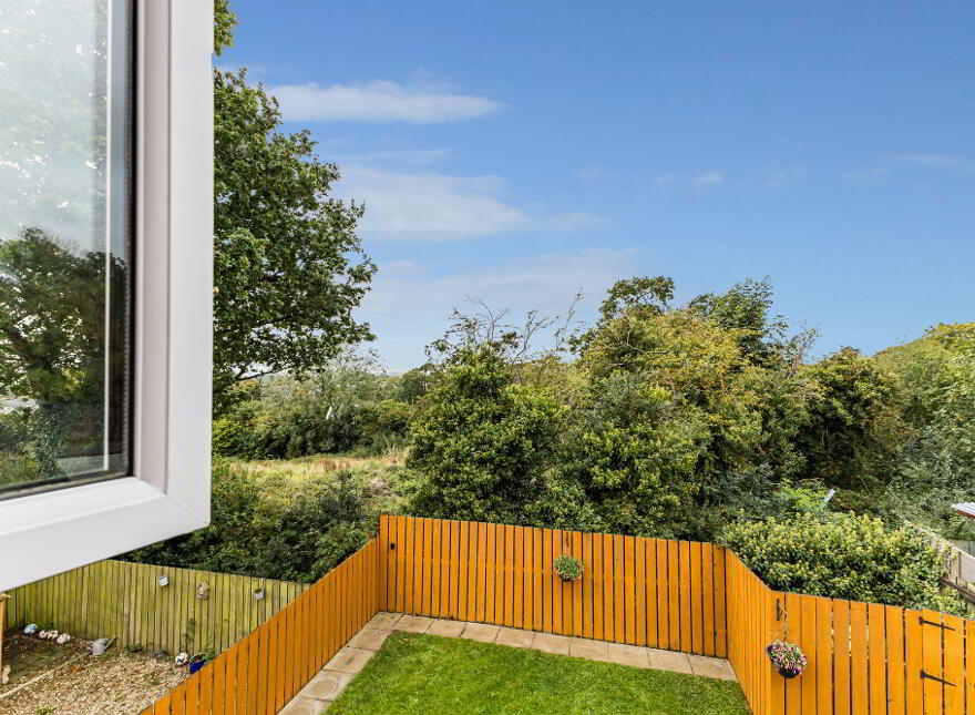 141 Glenwood Court, Lisburn, BT28 3WD