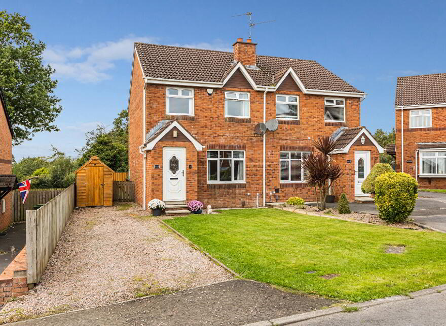 141 Glenwood Court, Lisburn, BT28 3WD photo