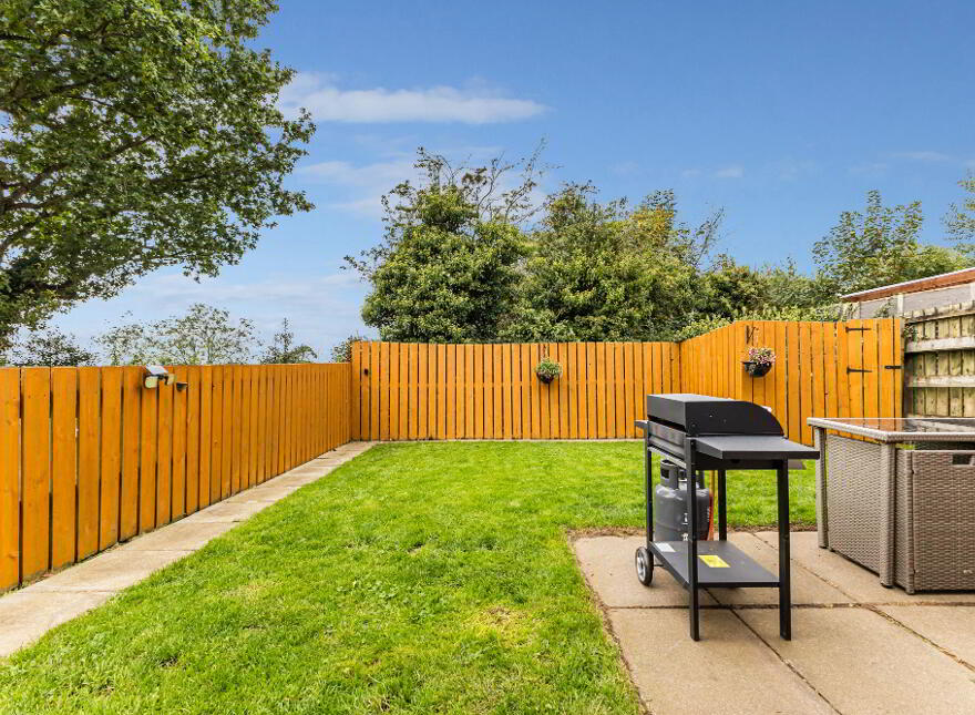 141 Glenwood Court, Lisburn, BT28 3WD